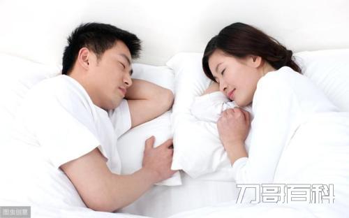 男女睡在一起能控制住吗（没发生什么是不是不爱）