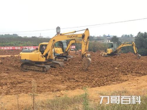 挖机学徒一般要学多久（学挖机需要多少学费）