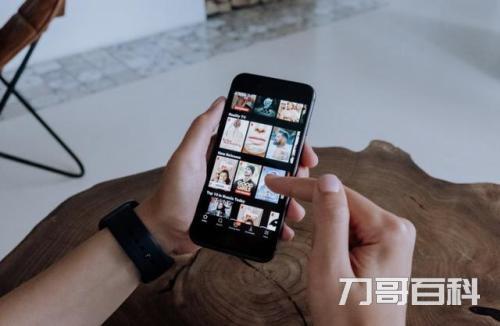 为什么相册里会有乱七八糟的照片 为什么相册里会有乱七八糟的照片