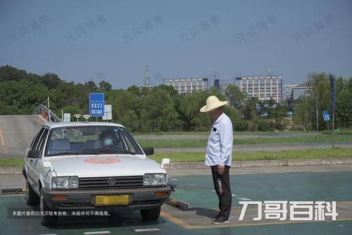 2022年驾校报名费统一价格表（驾校收费标准）