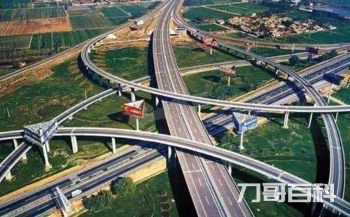 中国第一条高速公路(中国最早的高速公路排名) 中国第一条高速公路(中国最早的高速公路排名)