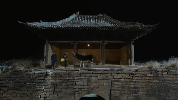 年度贺岁片《卷土重来》亮相！导演用iPhone 13 Pro就完成了