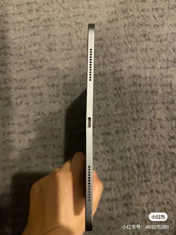 一不小心 我发现我的iPad竟然变弯了？！