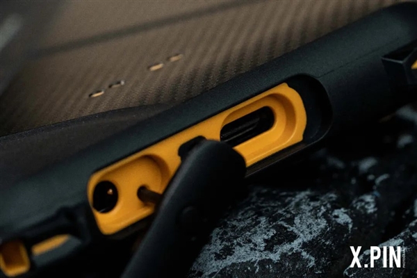 一款货真价实的三防手机 用起来到底有多离谱? 一款货真价实的三防手机 用起来到底有多离谱?