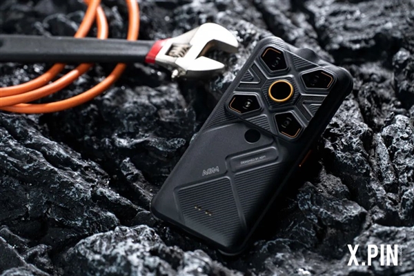 一款货真价实的三防手机 用起来到底有多离谱? 一款货真价实的三防手机 用起来到底有多离谱?