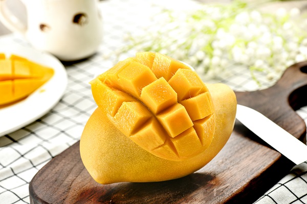 摄图网_500871815_切开的芒果（企业商用）.jpg