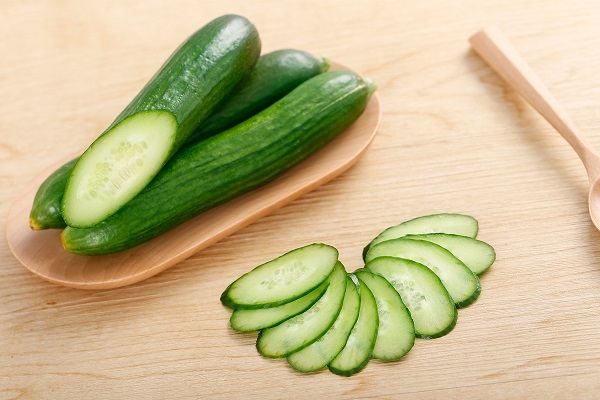 摄图网_500499139_新鲜绿色黄瓜(企业商用).jpg 摄图网_500499139_新鲜绿色黄瓜(企业商用).jpg