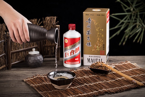 摄图网_500488665_中国白酒贵州茅台【媒体用图】（仅限媒体用图使用，不可用于商业用途）（企业商用）.jpg