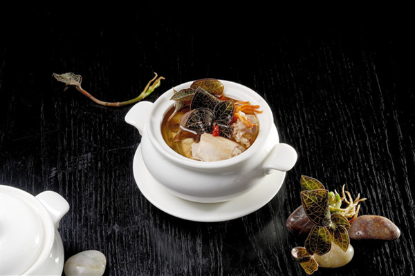 金线莲土鸡汤.jpg